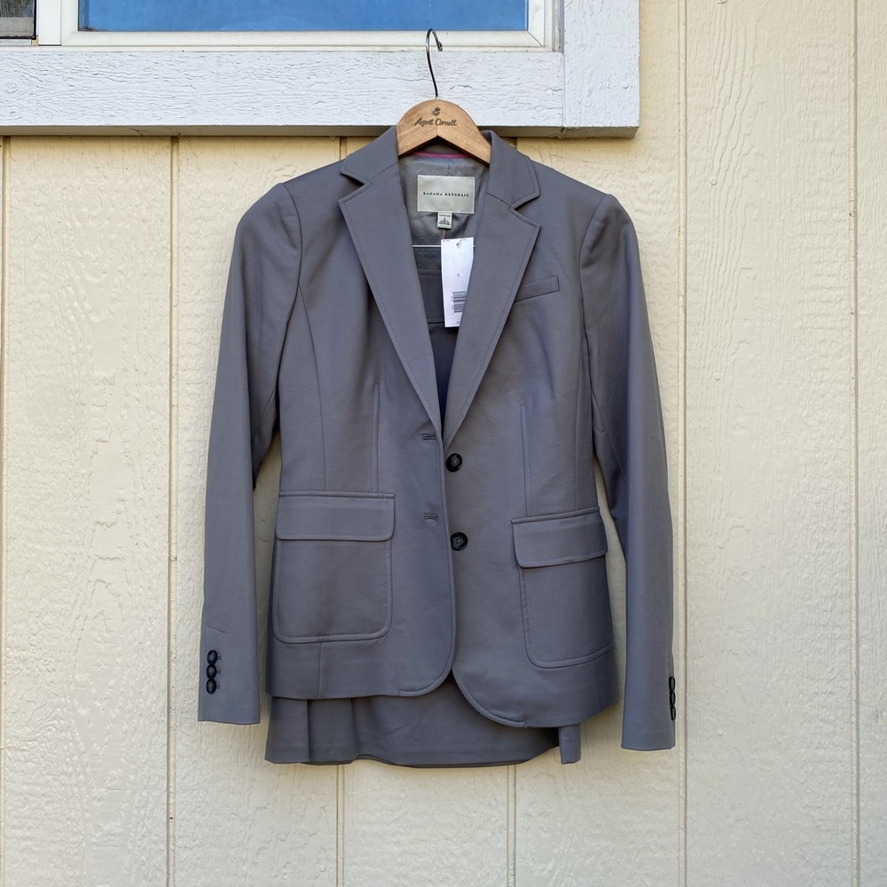 Banana Republic Two-Piece Gray Suit